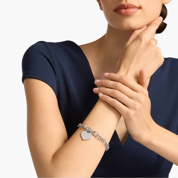 Tiffany & Co. Silver Heart Bracelet - Picture 2 of 14